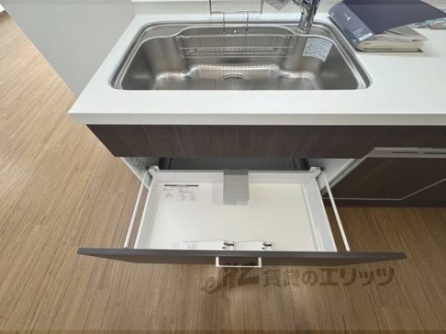 キッチン　下部収納