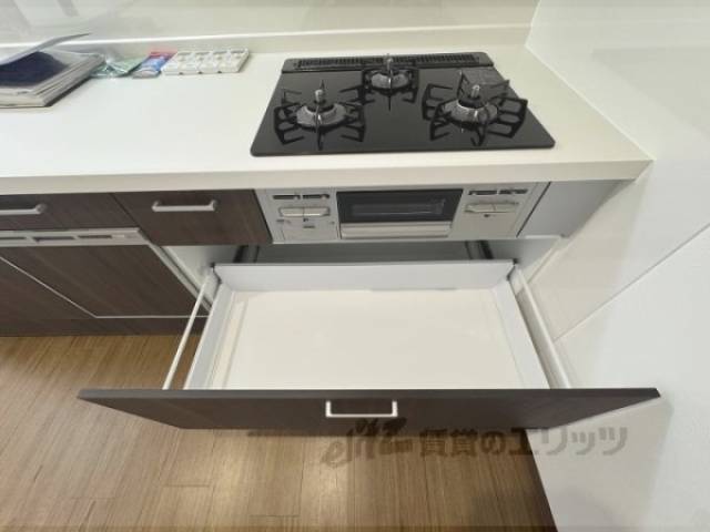 キッチン　下部収納