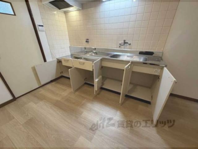 キッチン　下部収納