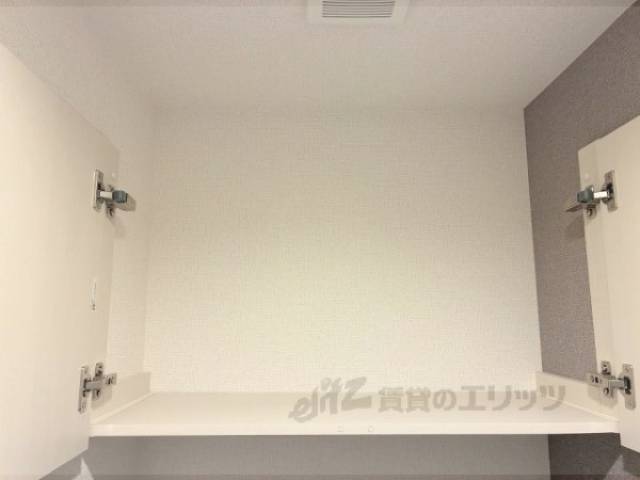 トイレ　トイレ収納