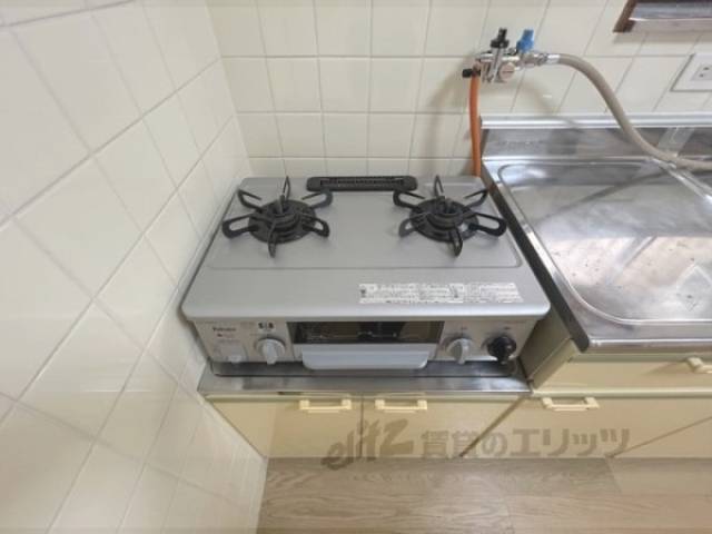 キッチン　コンロ
