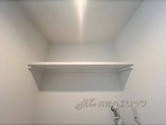 洗濯機置場　物置
