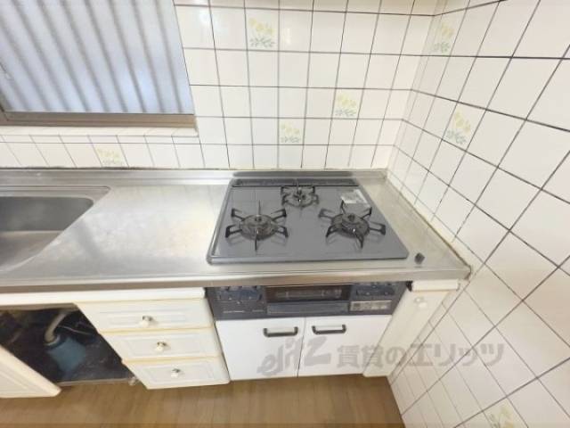 キッチン　コンロ