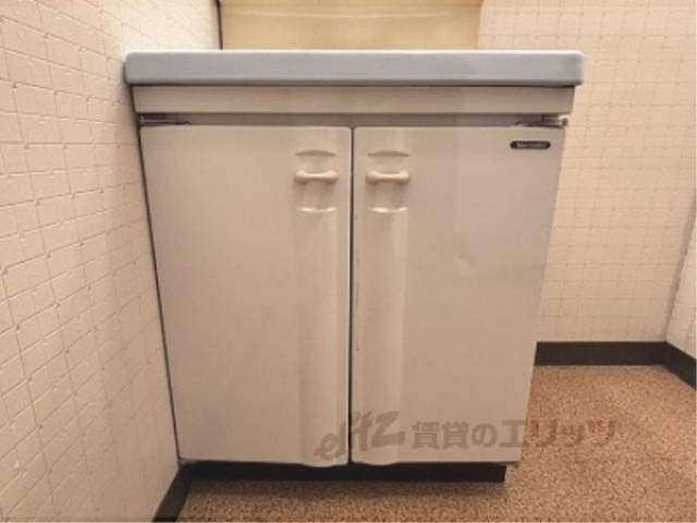 洗面所　下部収納