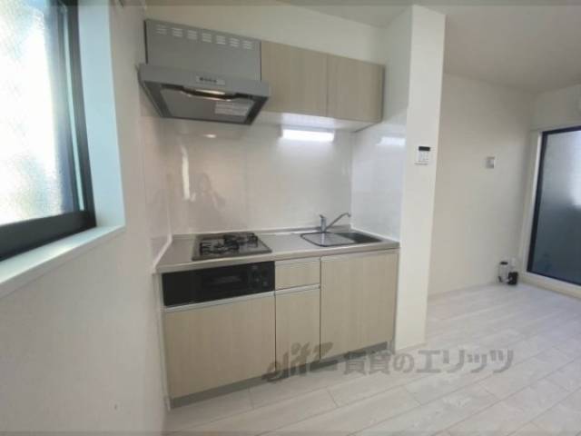 キッチン　上部収納