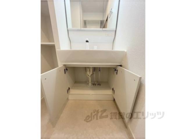 洗面所　収納