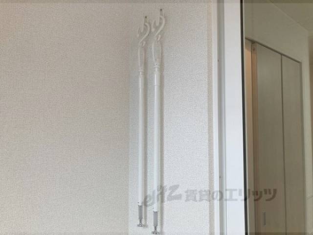 部屋干しポール