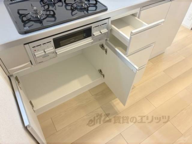 キッチン　収納