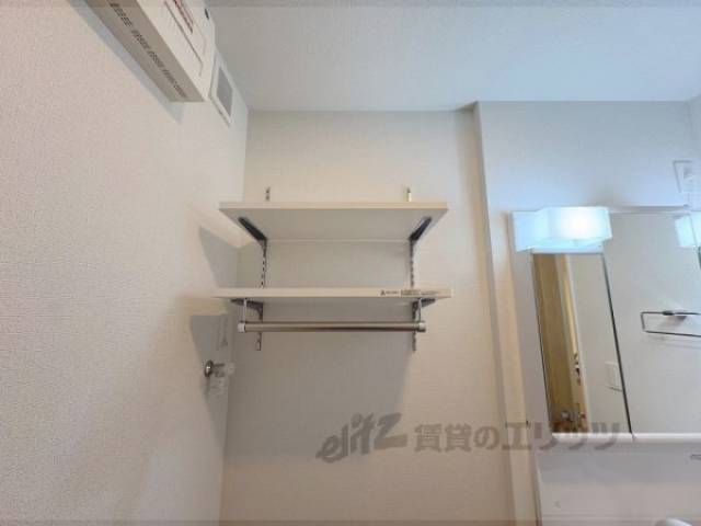 洗濯機置場　上部収納