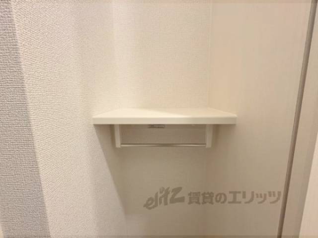 洋室　窓　同仕様