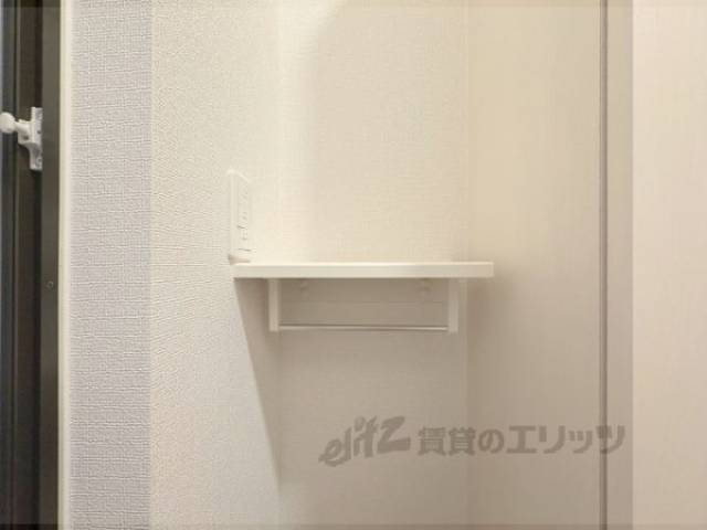 洋室　窓　同仕様