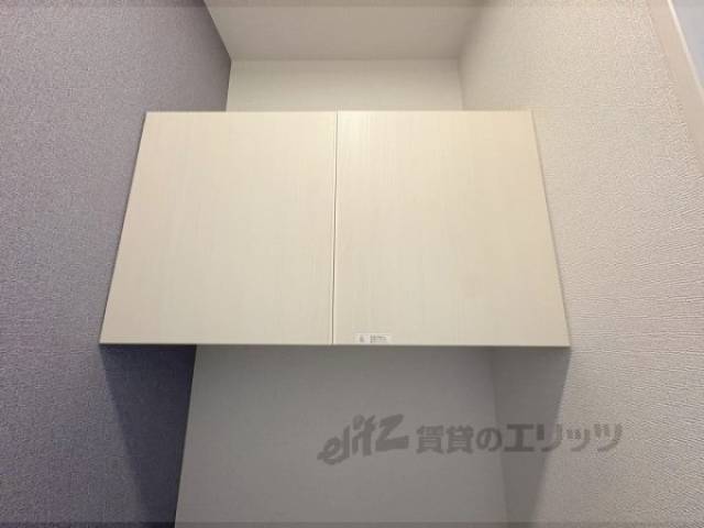 トイレ　上部収納