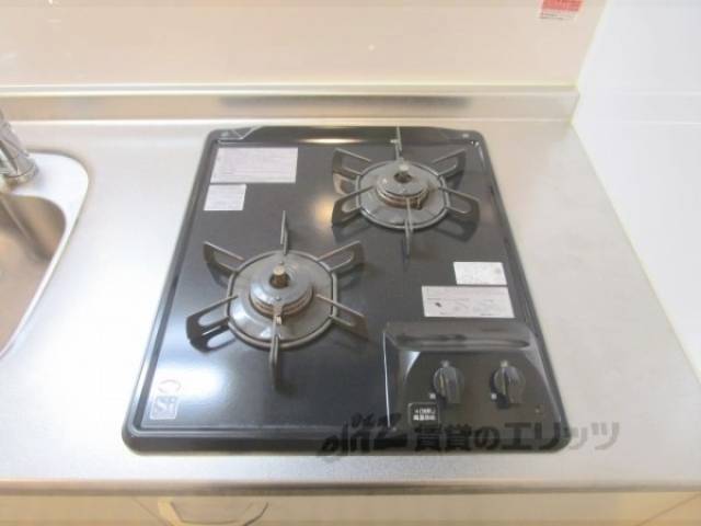 キッチン　コンロ