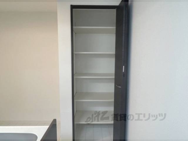 キッチン　収納