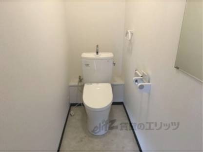 トイレ　２階トイレ