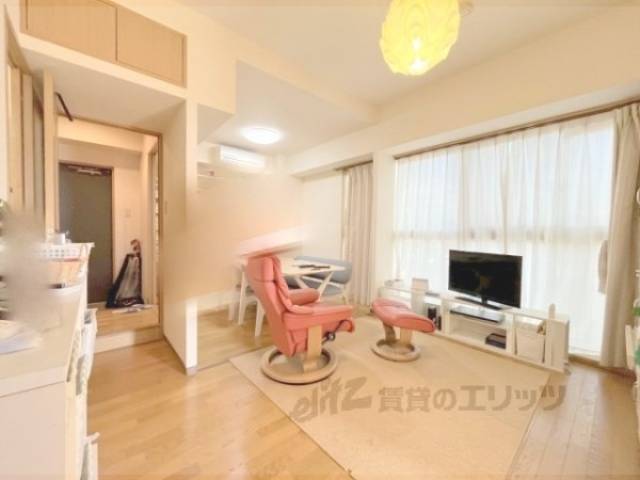 洋室　ダイニング　家具・家電は全て撤去されます。