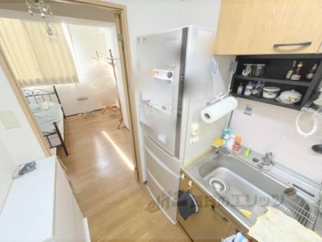 冷蔵庫置場　家具・家電は全て撤去されます。