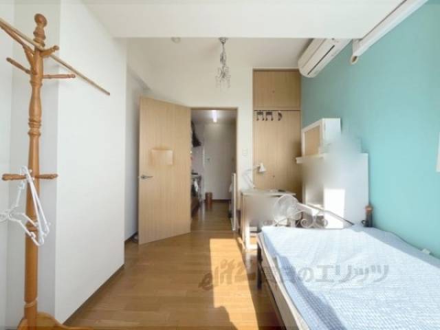 洋室　家具・家電は全て撤去されます。