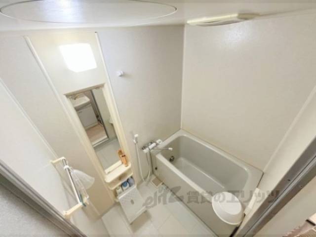 風呂　家具・家電は全て撤去されます。