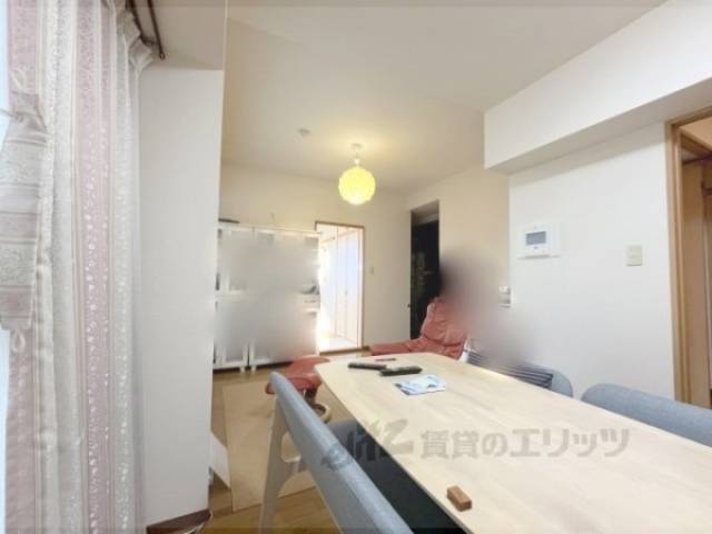 洋室　ダイニング　家具・家電は全て撤去されます。