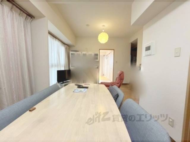 居室　ダイニング　家具・家電は全て撤去されます。