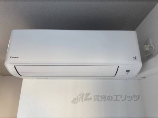 エアコン　リビング