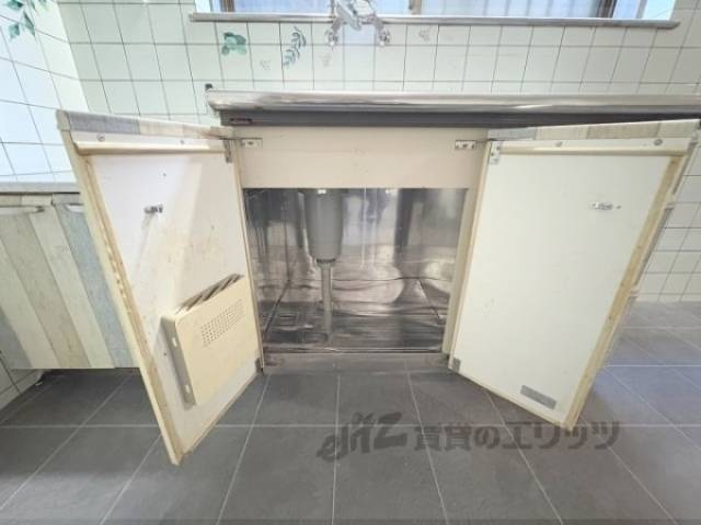 キッチン　収納