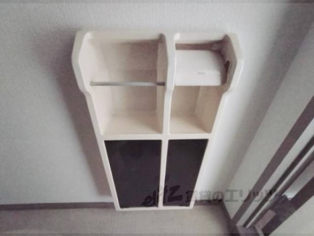 トイレ　棚