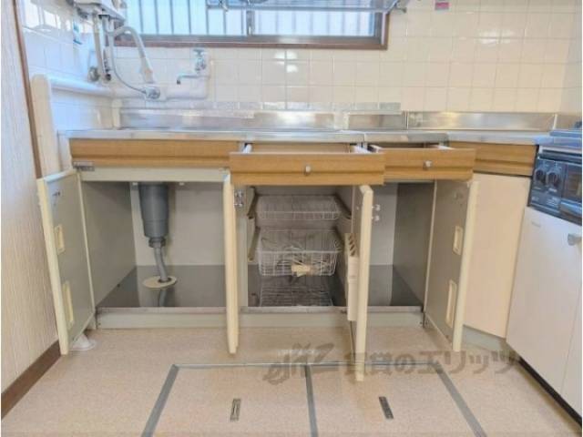 キッチン　収納