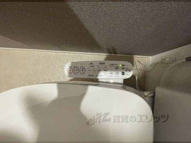 トイレ　洗浄機能付き