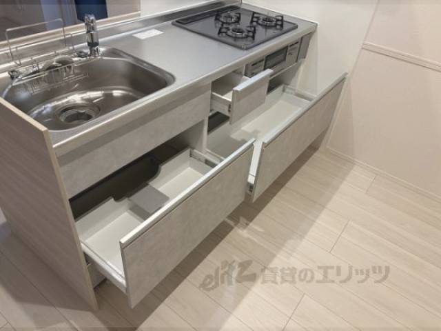 キッチン　下部収納