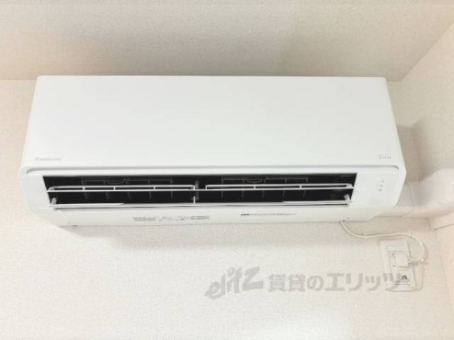 エアコン　リビング