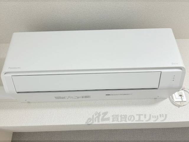 エアコン　リビング