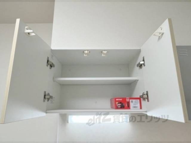 キッチン　上部収納