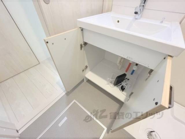 洗面所　下部収納