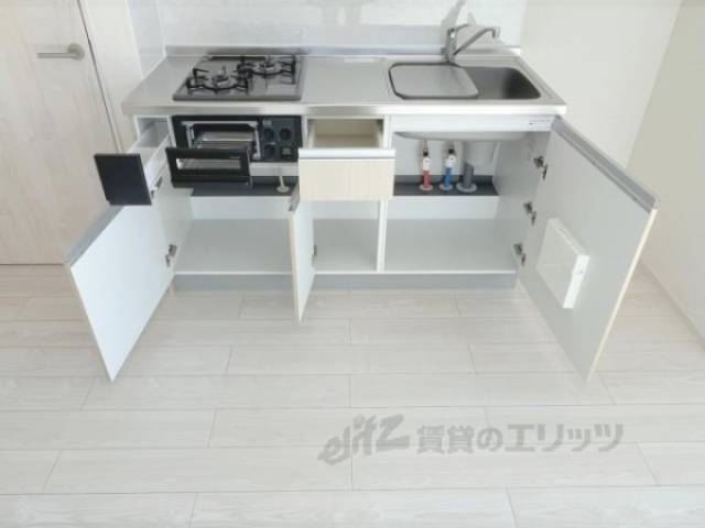 キッチン　下部収納