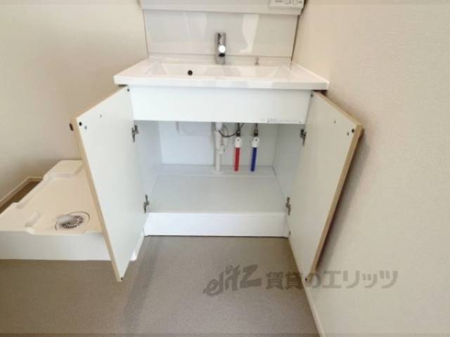 洗面所　下部収納