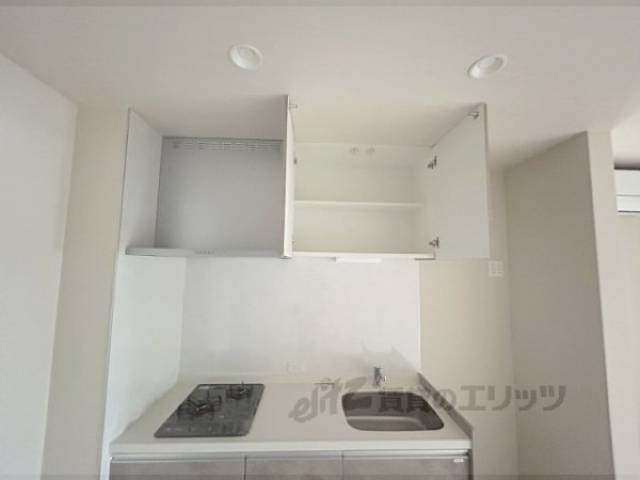 キッチン　キッチン上部収納