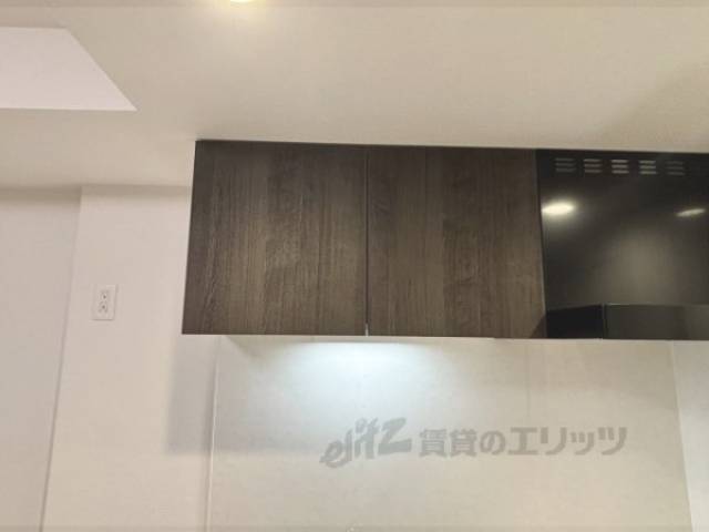 キッチン　上部収納