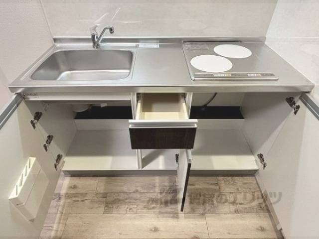 キッチン　下部収納