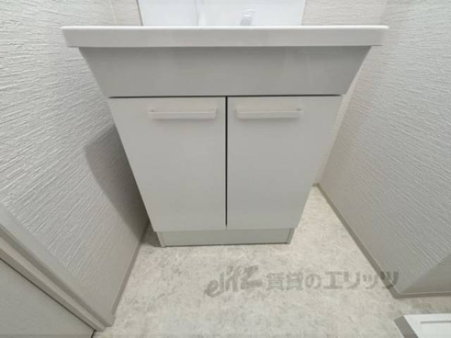 洗面所　下部収納