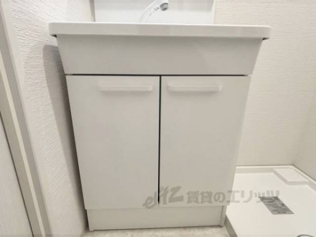洗面所　下部収納