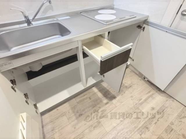 キッチン　下部収納