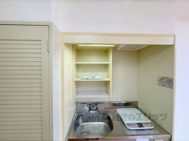 キッチン　上部収納