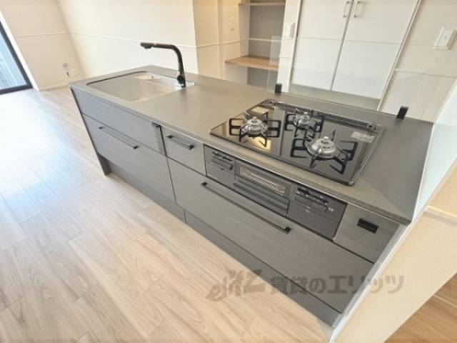 キッチン　下部収納