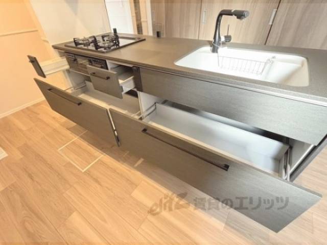 キッチン　下部収納