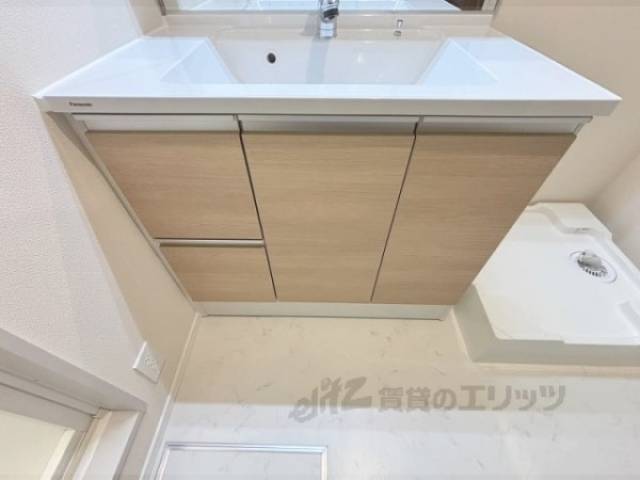 洗面所　下部収納