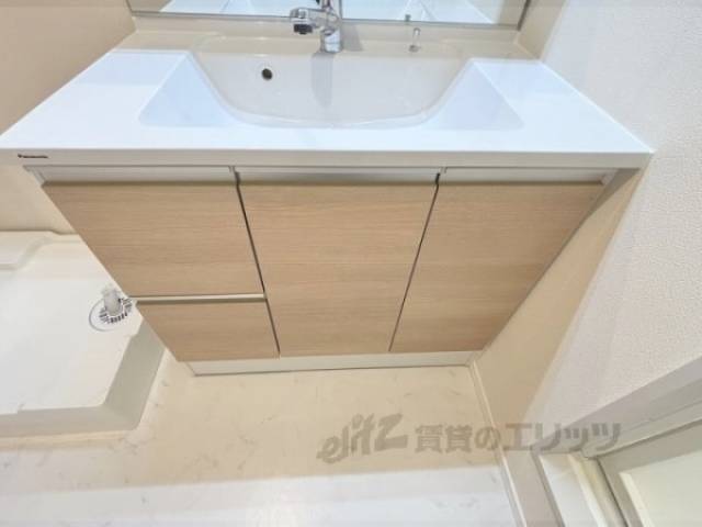 洗面所　下部収納