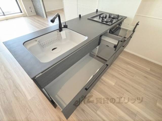 キッチン　下部収納