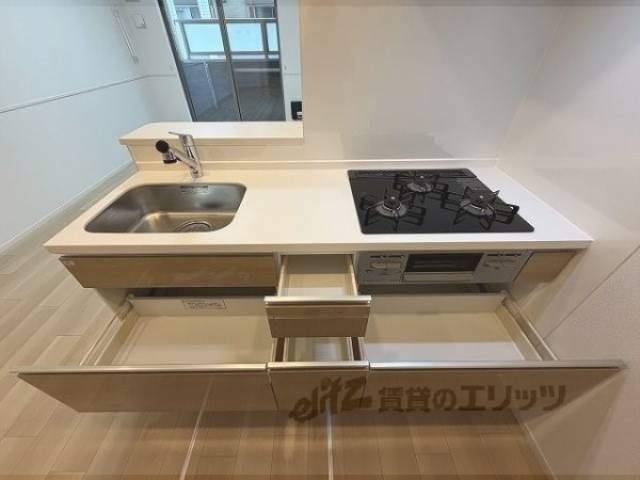 キッチン　下部収納